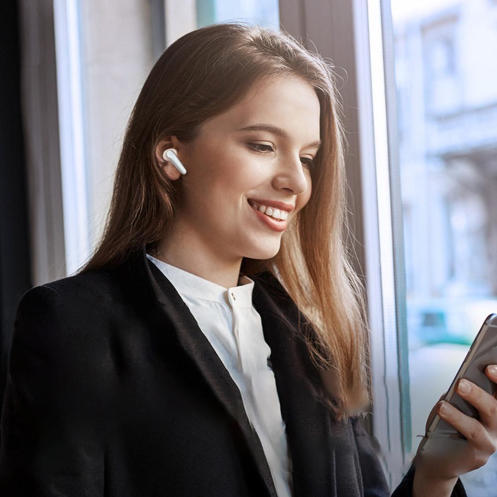 EarFun Air Pro 3 teljesen vezeték nélküli fülhallgató zajszűréssel, 6 beépített mikrofonnal - Fehér (TW500W)