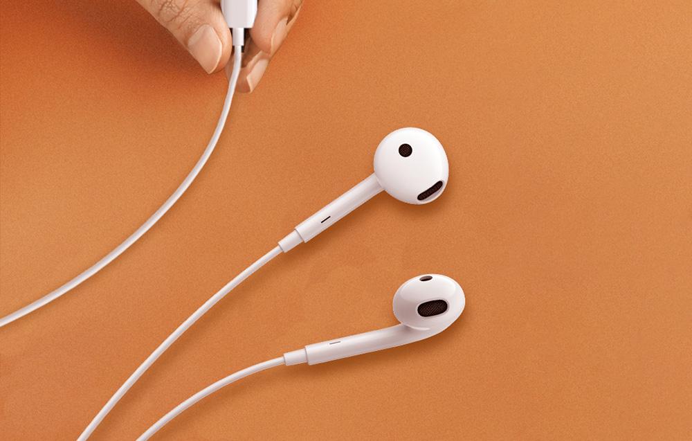 Vezetékes fülhallgató Edifier P180, USB-C (fehér)