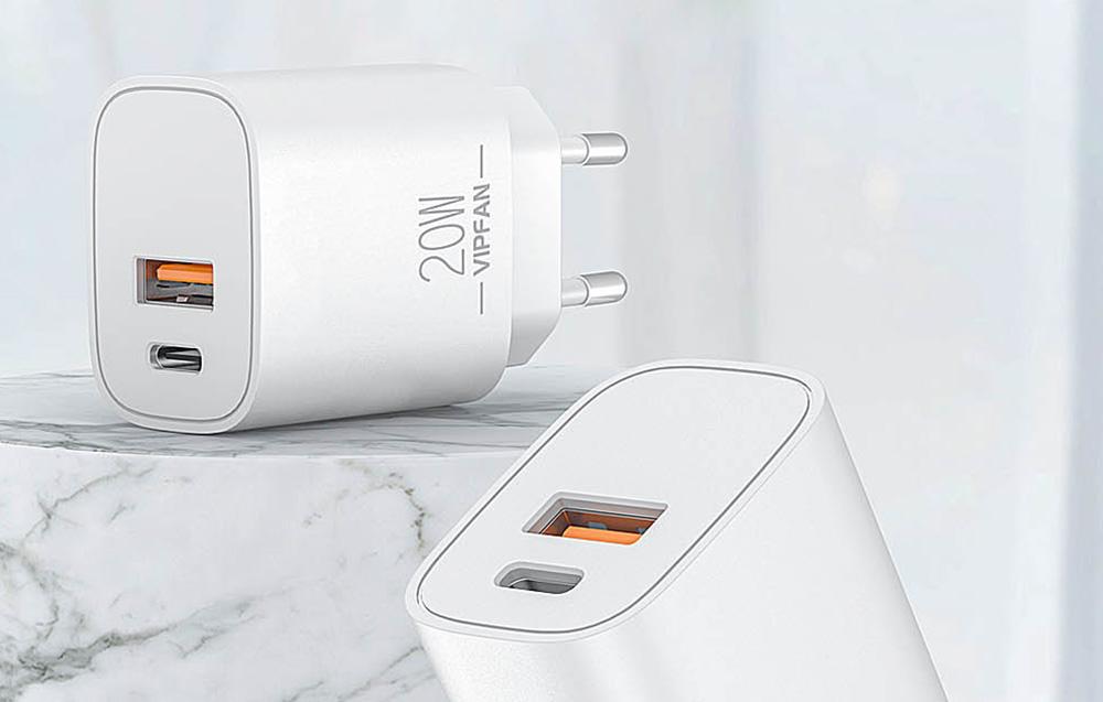Vipfan E08 hálózati töltő, USB + USB-C, 20W PD + QC 3.0 (fehér)